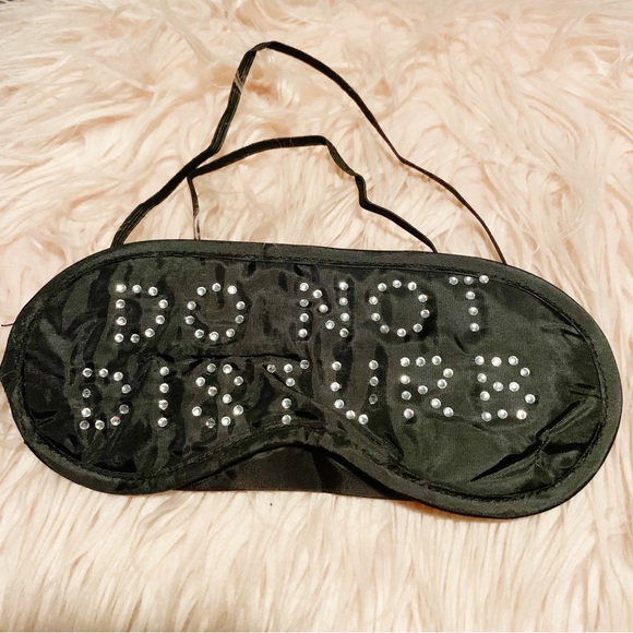 DO NOT DISTURB Rhinestone Sleep Mask - Picture 3 of 4
